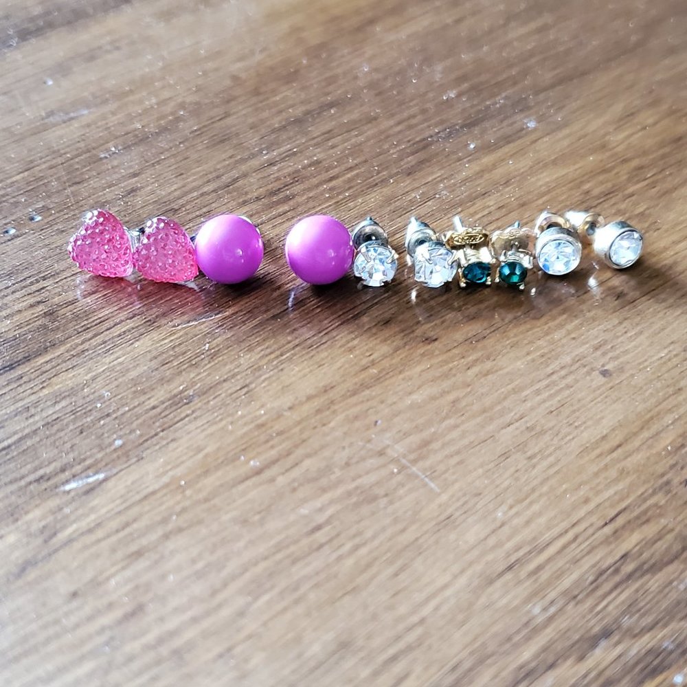 Lot of 5 Pair of Stud Earrings Heart, Ball, Rhinestone Avon Love Theme Simple